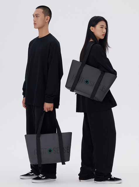 Made in China Tohugs Tote Backpack - Waterproof Business Leather, Featuring Smart Ozone Ion Deodorization